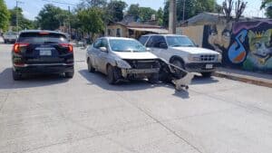 Choque en Avenida Universidad