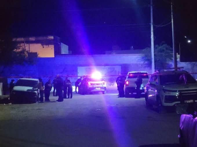 Me dueles México 😞 Mujer es asesinada frente a sus cinco hijos en ataque armado en #Hermosillo 💔🔫