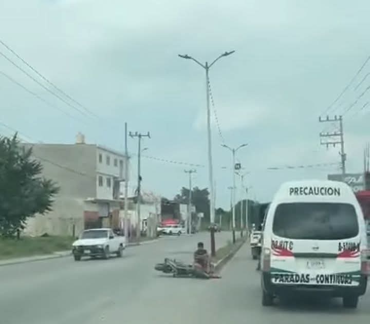 Motociclista resulta lesionado tras chocar contra camioneta en #Huejutla