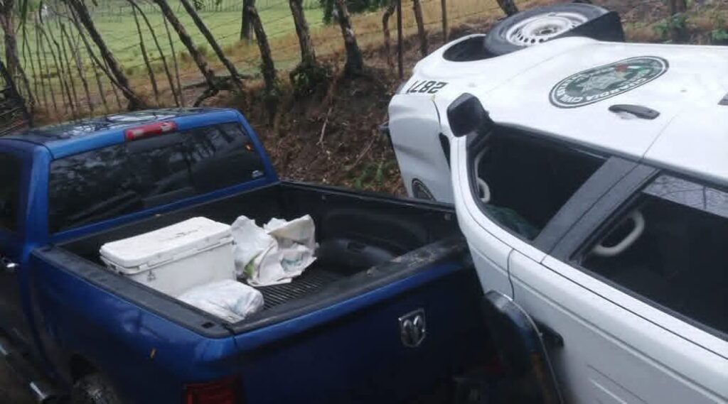 Otra Patrulla de Guardia Civil volcó; ahora en #Aquismón 🚓💥