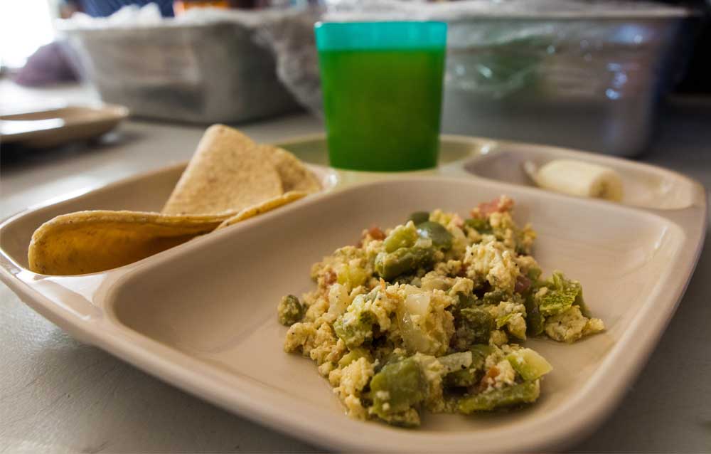 Ordenó Juez garantizar desayunos a niños de primaria