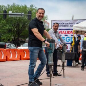 ADRIÁN DE LA GARZA DESAFÍA AL INBAL Y SEGUIRÁ CON OBRA EN ARCO DE LA INDEPENDENCIA