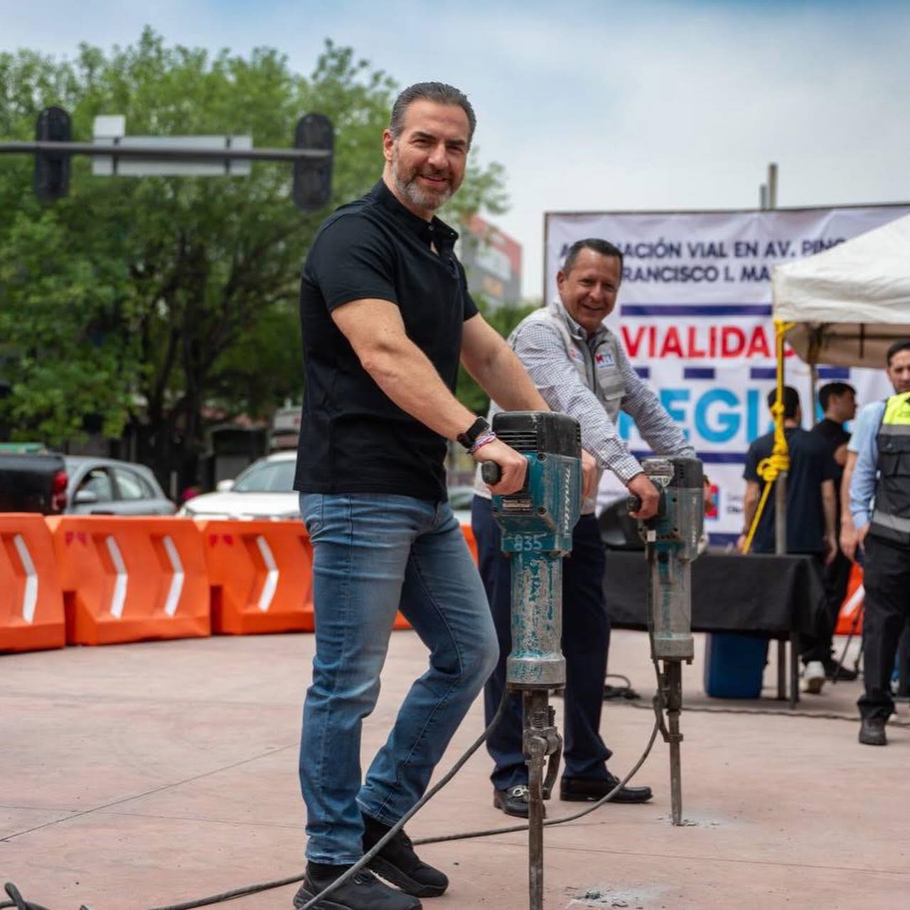 ADRIÁN DE LA GARZA DESAFÍA AL INBAL Y SEGUIRÁ CON OBRA EN ARCO DE LA INDEPENDENCIA