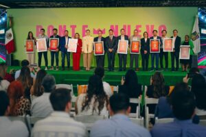 SAMUEL PASA LA CHAROLA A 93 EMPRESAS PARA COSTEAR MUNDIAL