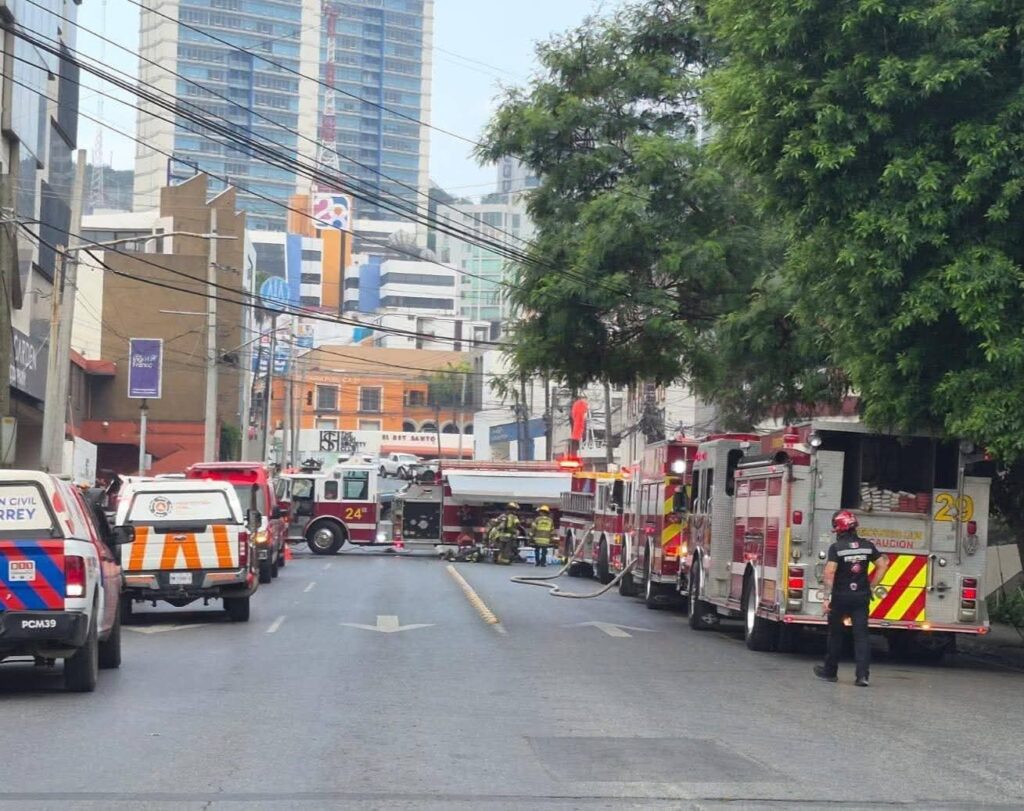 CORTOCIRCUITO GENERA INCENDIO DE TRANSFORMADOR EN BANCO CORTOCIRCUITO GENERA INCENDIO DE TRANSFORMADOR EN BANCO