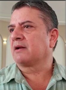 Leonides Jonguitud va por la Alcaldía de Axtla