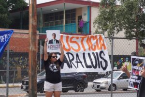 UN AÑO DE REPRESIÓN Y OBSTÁCULOS LEGALES CONTRA LUIS, INTEGRANTE DEL COLECTIVO VOZ DE LOS USUARIOS