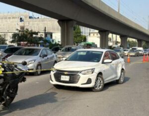 DETIENEN A DOS HOMBRES POR ROBO CON VIOLENCIA EN MONTERREY