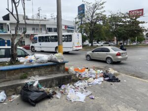 Recolectar la basura en Valles: una crisis persistente