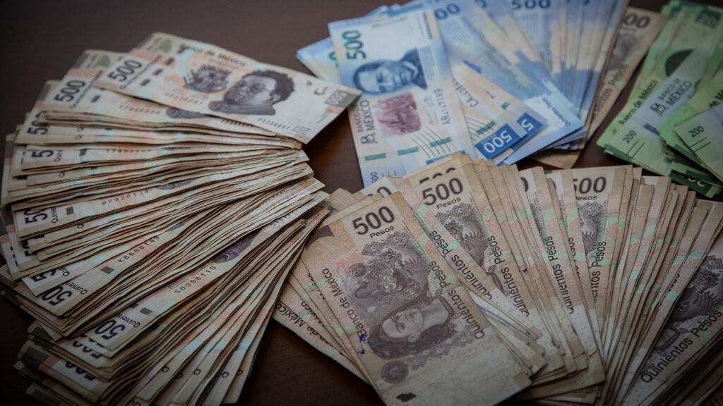 Más de $276 millones a SLP para vacunas, combate al dengue y salud materna