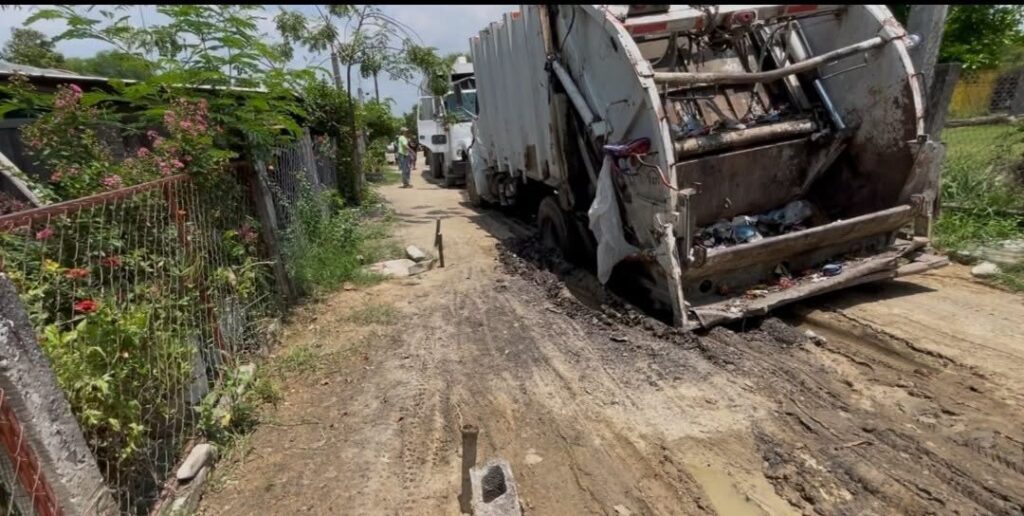 Valles se inunda de basura y David Medina apenas comprará dos camiones