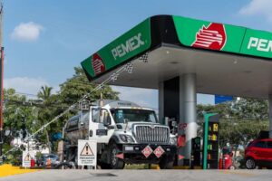 Exhiben a gasolineras de SLP por vender el diésel más caro