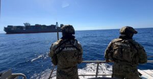 Más de mil marinos mexicanos a maniobras militares con EU y aliados