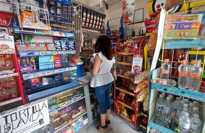 Crece el "fiado" en las tienditas